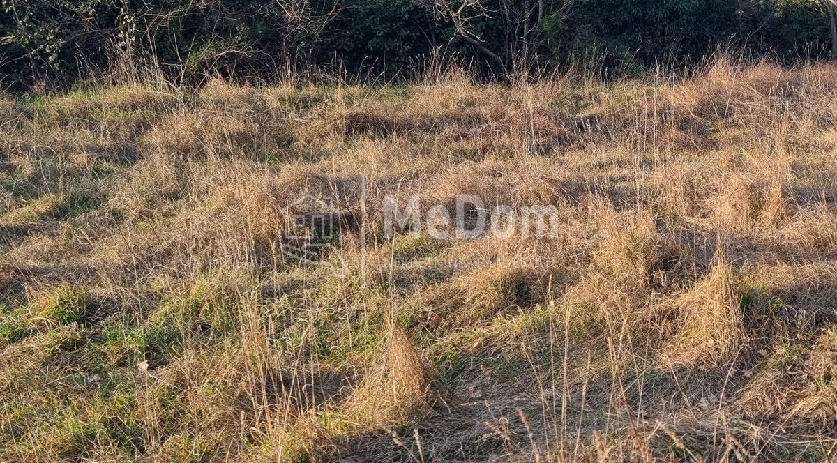 Terreno Režanci, Svetvinčenat, 820m2
