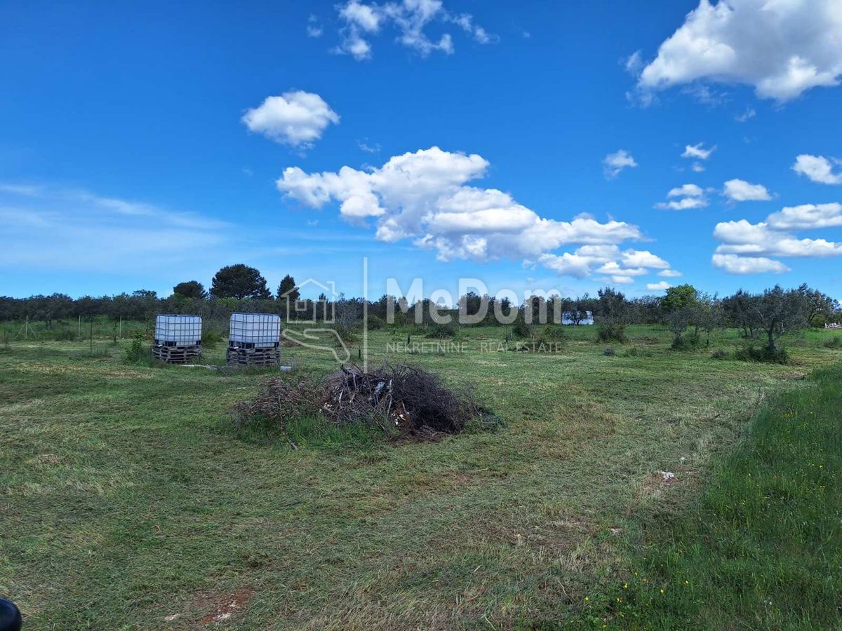 Terreno Fažana, 2.423m2