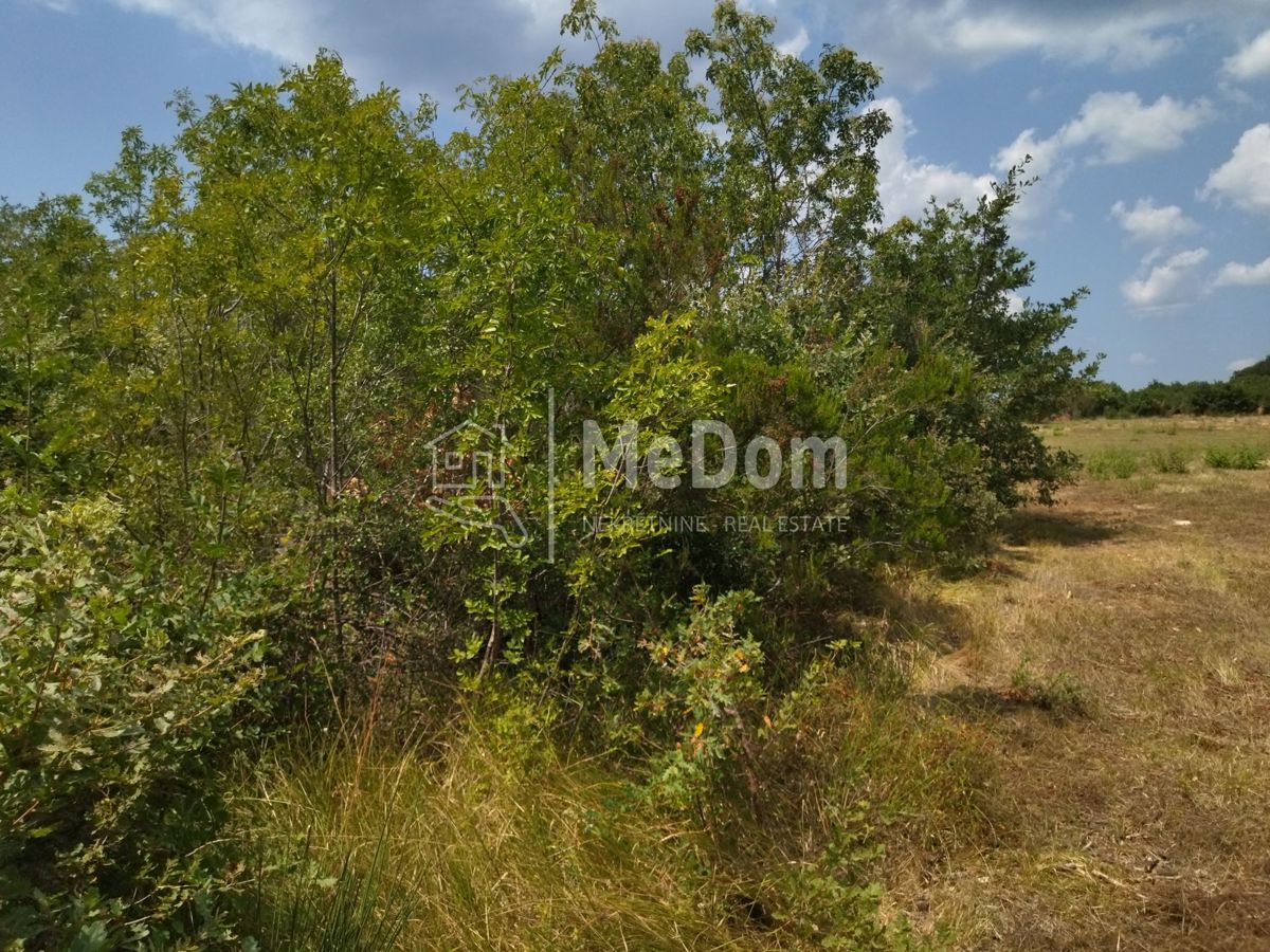 Terreno Vodnjan, 701m2