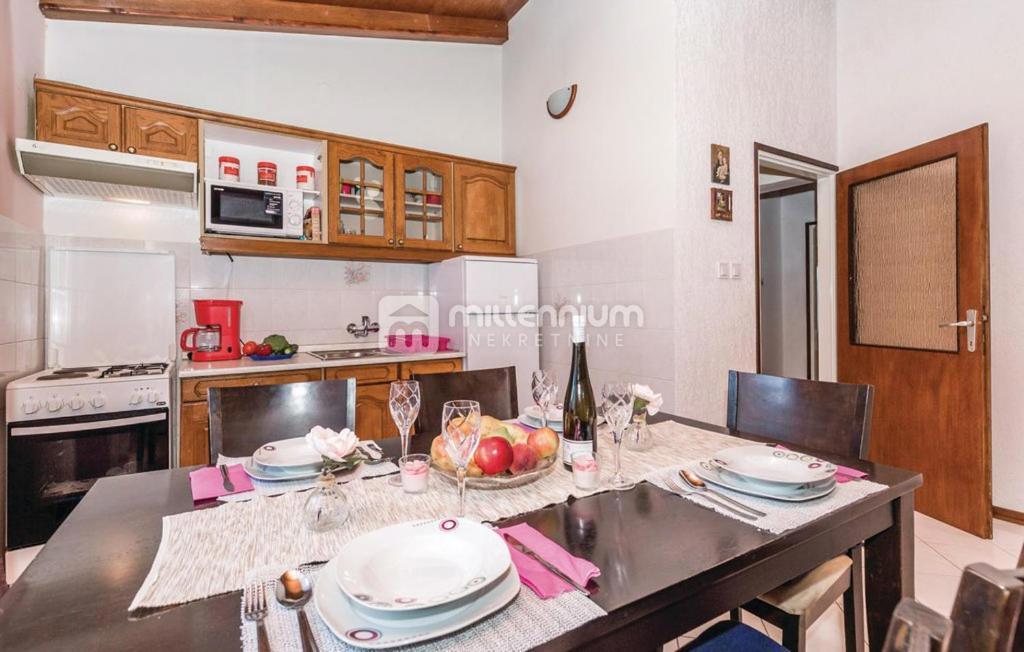 Casa Dobrinj, 62m2