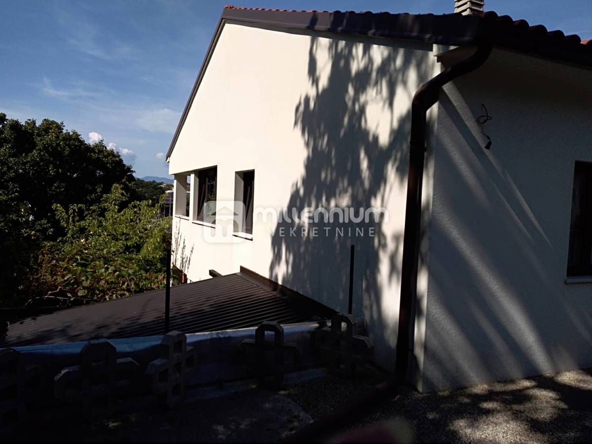 Casa Cernik, 409,72m2
