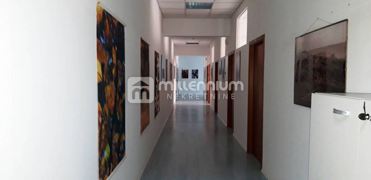 Locale commerciale Škurinje, Rijeka, 2.907m2