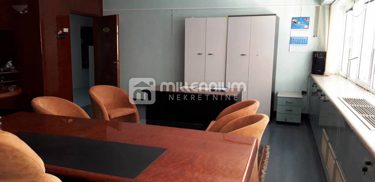 Locale commerciale Škurinje, Rijeka, 2.907m2