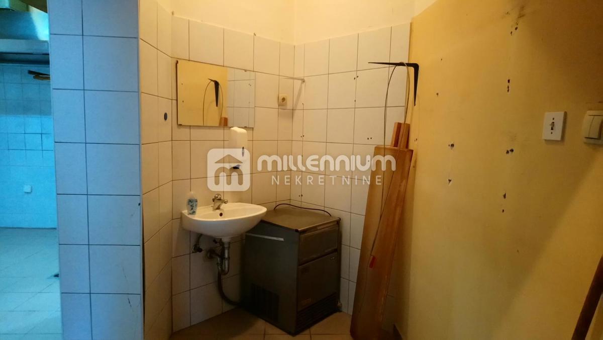 Locale commerciale Krnjevo, Rijeka, 56,70m2