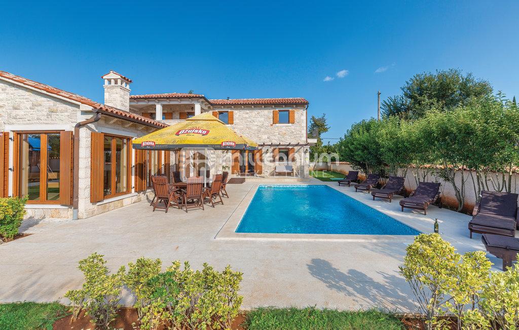 Casa Marčana, 240m2
