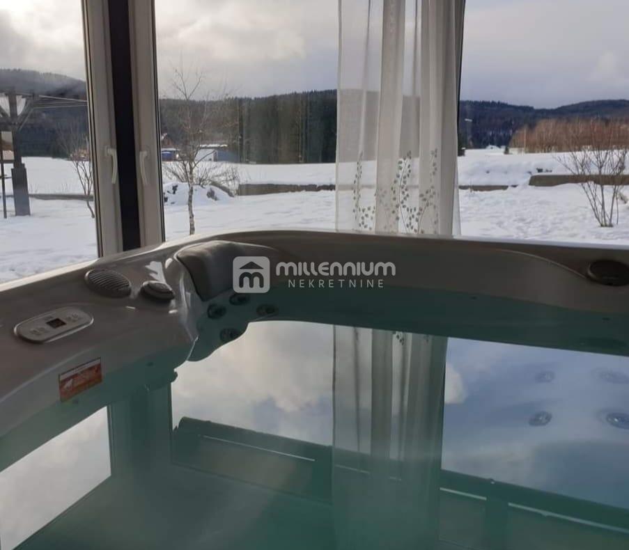 Casa Ravna Gora, 360m2