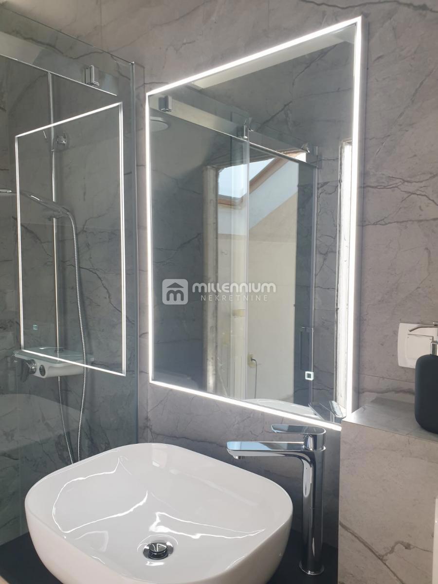 Casa Ravna Gora, 360m2