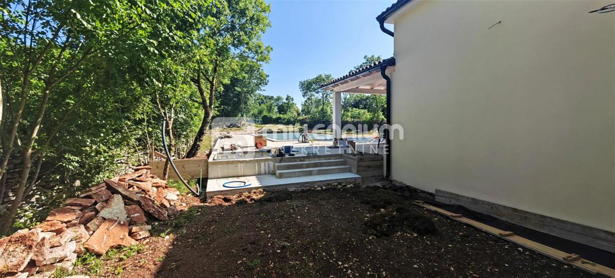 Casa Žminj, 289m2