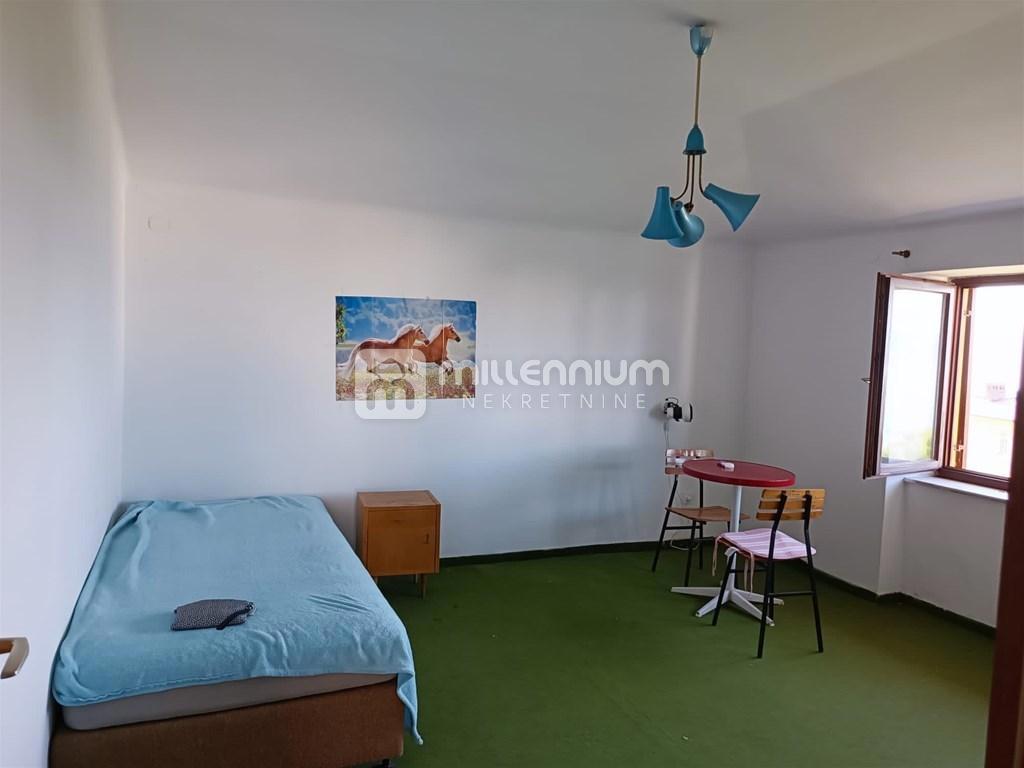 Casa Novi Vinodolski, 450m2
