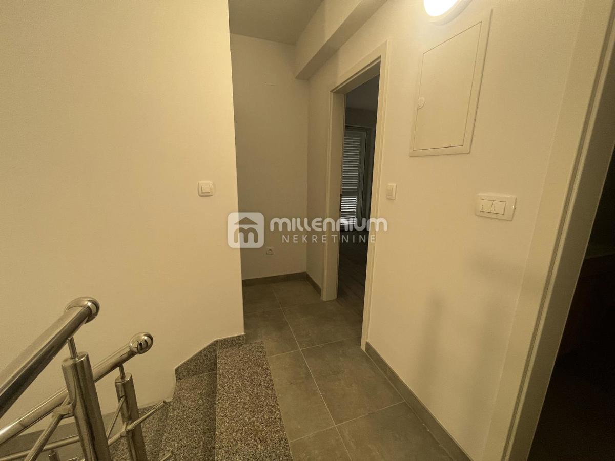 Casa Jadranovo, Crikvenica, 100m2