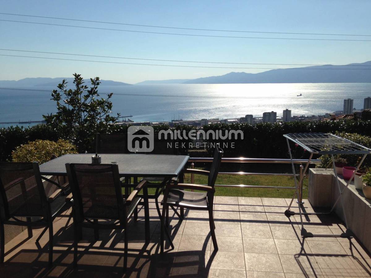 Appartamento Donja Drenova, Rijeka, 210m2