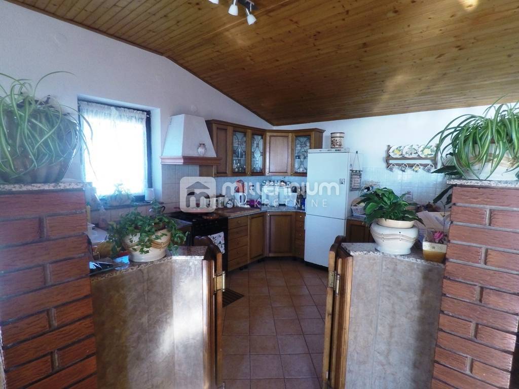 Casa Matulji, 394m2