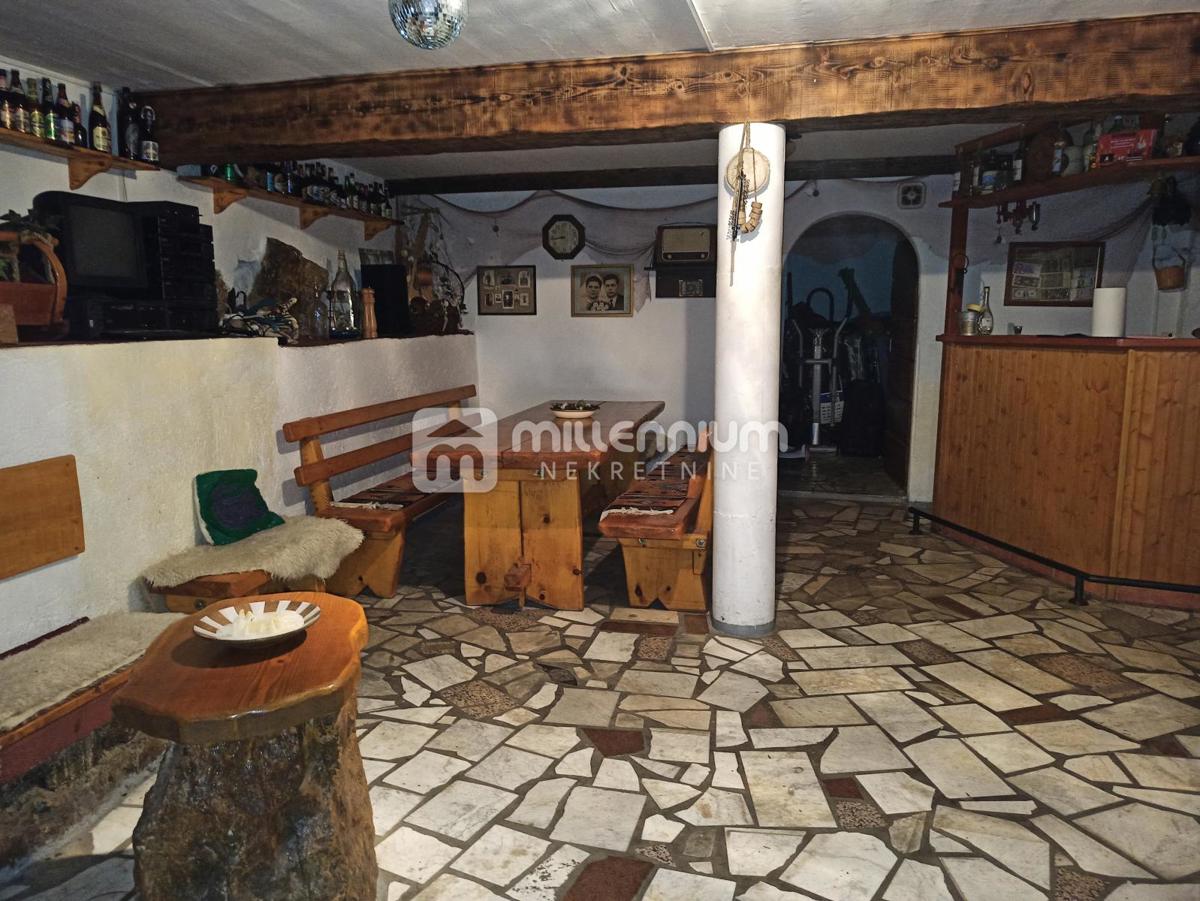 Casa Matulji, 394m2