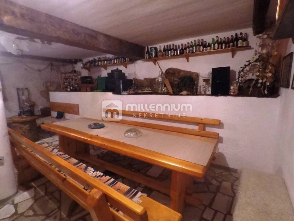 Casa Matulji, 394m2