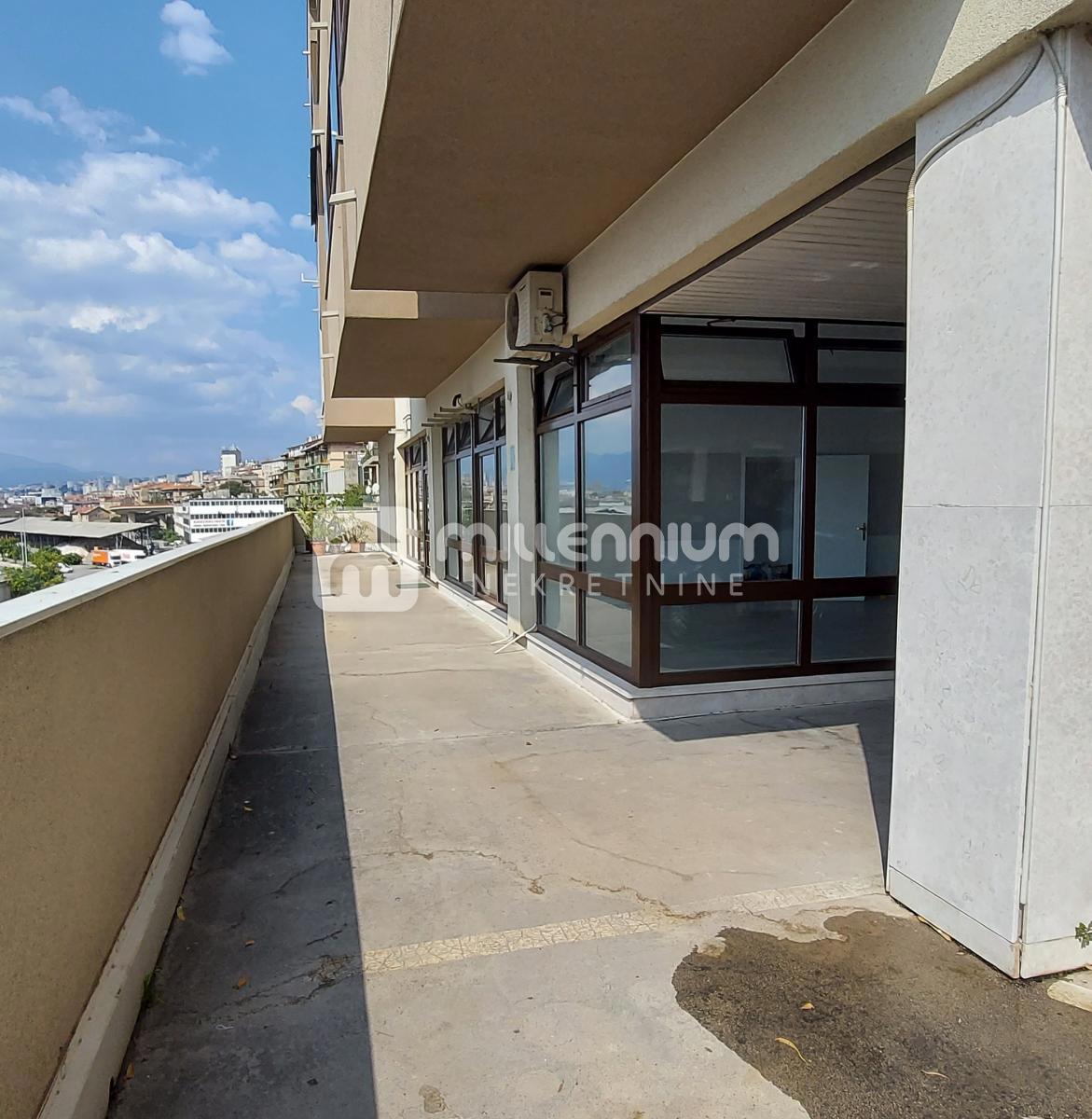 Locale commerciale Pećine, Rijeka, 93,71m2