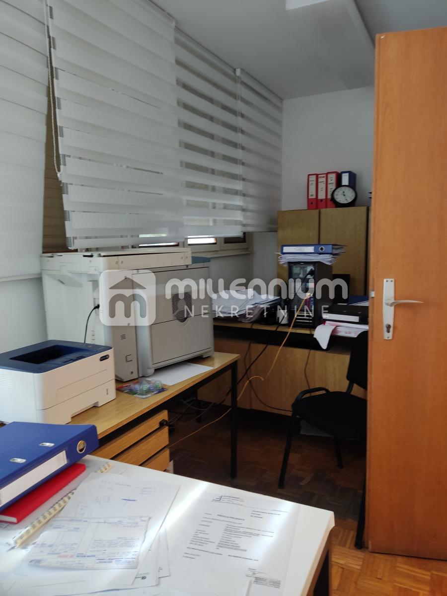 Locale commerciale Podmurvice, Rijeka, 175,82m2