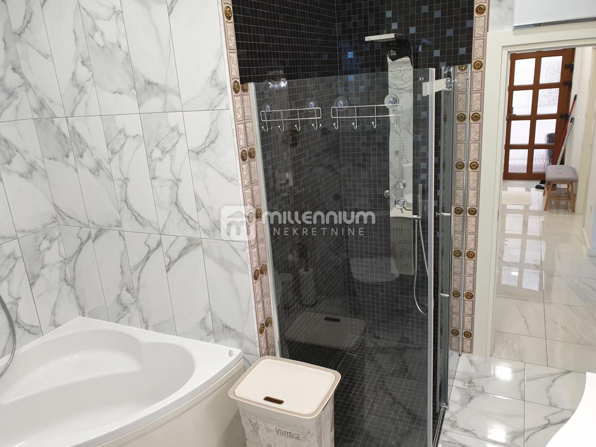 Casa Selce, Crikvenica, 344m2