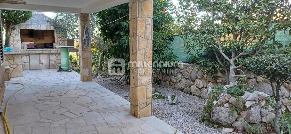 Casa Hlapa, Dobrinj, 180m2