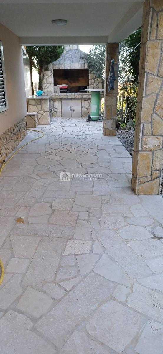 Casa Hlapa, Dobrinj, 180m2
