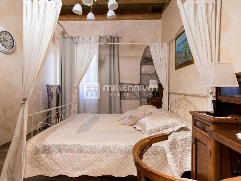 Casa Tribalj, Vinodolska Općina, 240m2