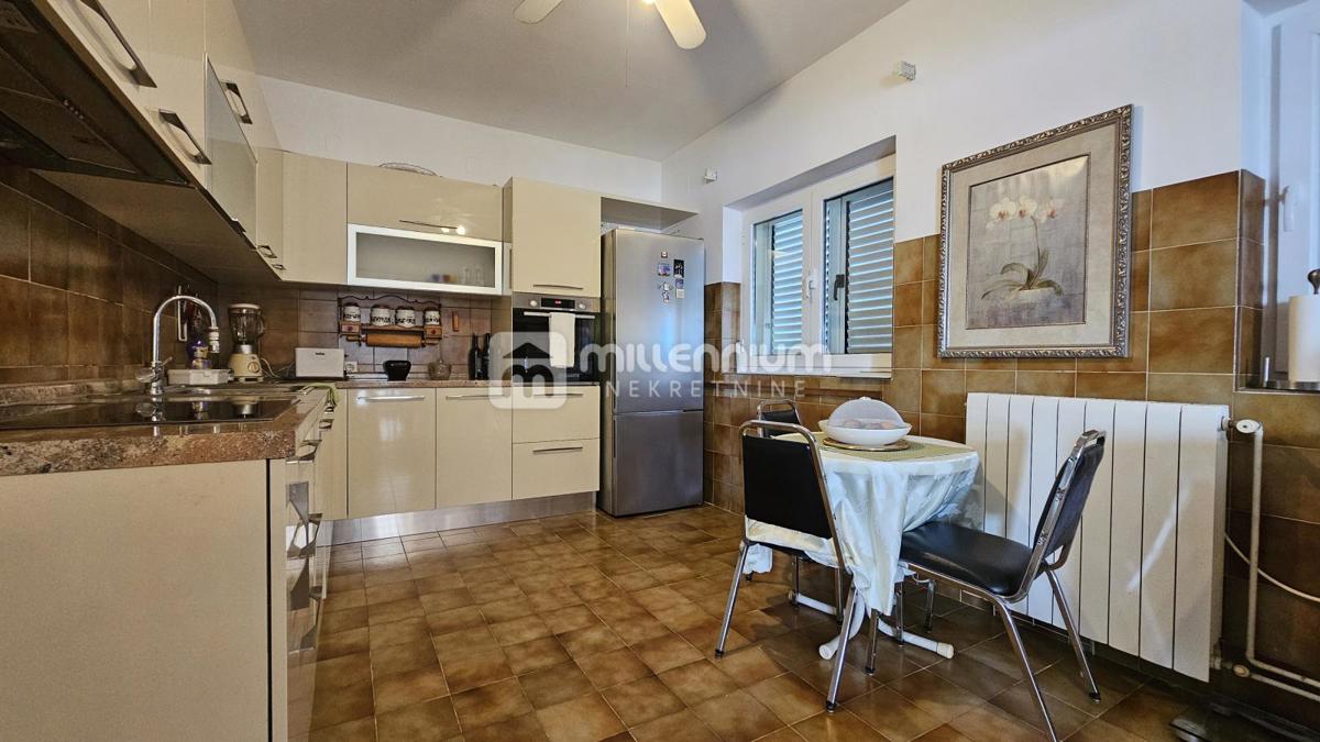 Casa Dramalj, Crikvenica, 390m2