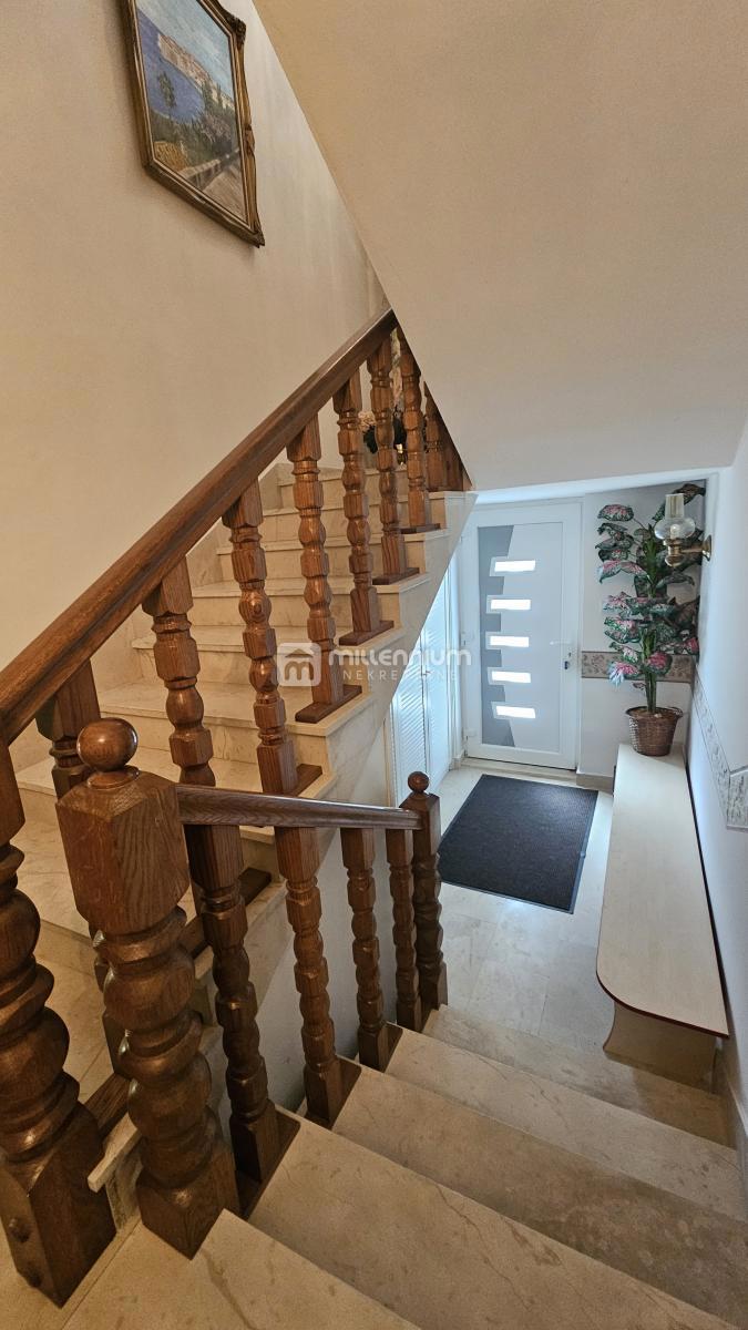 Casa Dramalj, Crikvenica, 390m2