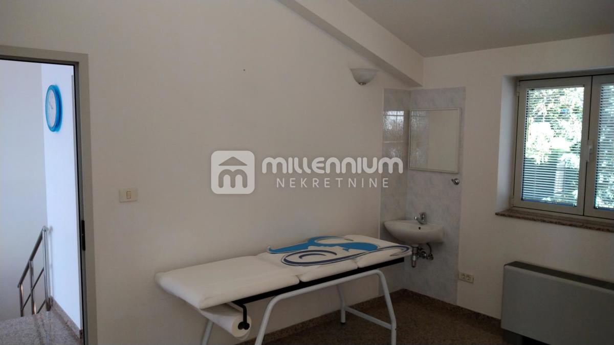 Locale commerciale Podmurvice, Rijeka, 118,49m2