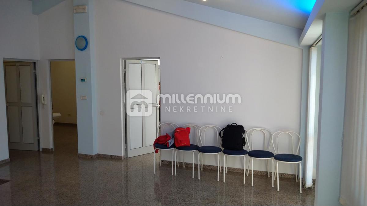 Locale commerciale Podmurvice, Rijeka, 118,49m2