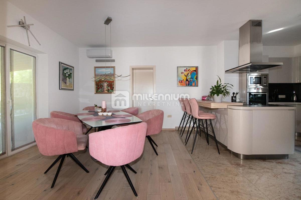 Casa Matulji, 403m2