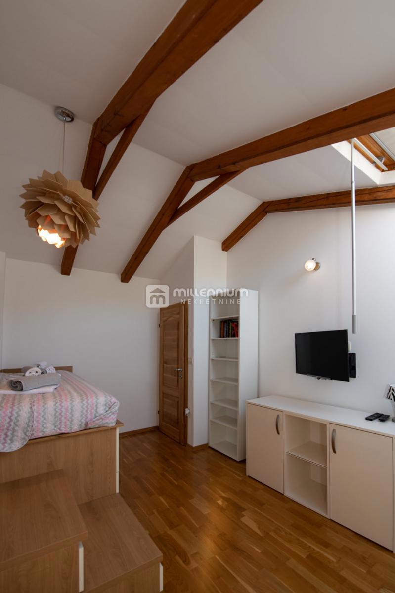 Casa Matulji, 403m2