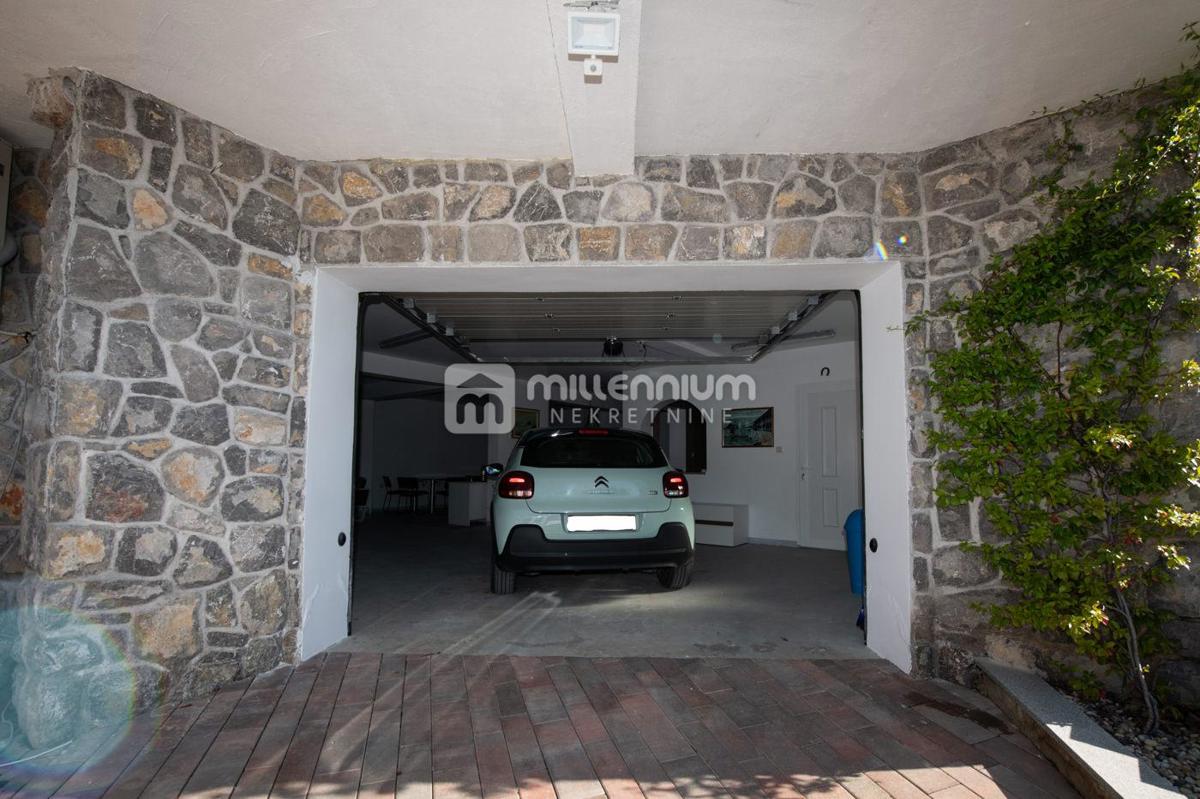 Casa Matulji, 403m2