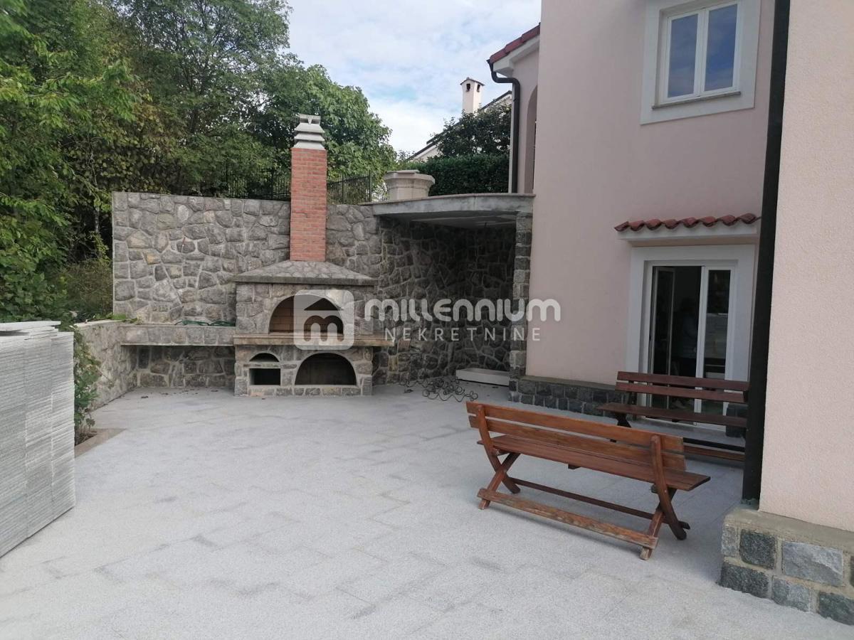 Casa Matulji, 403m2