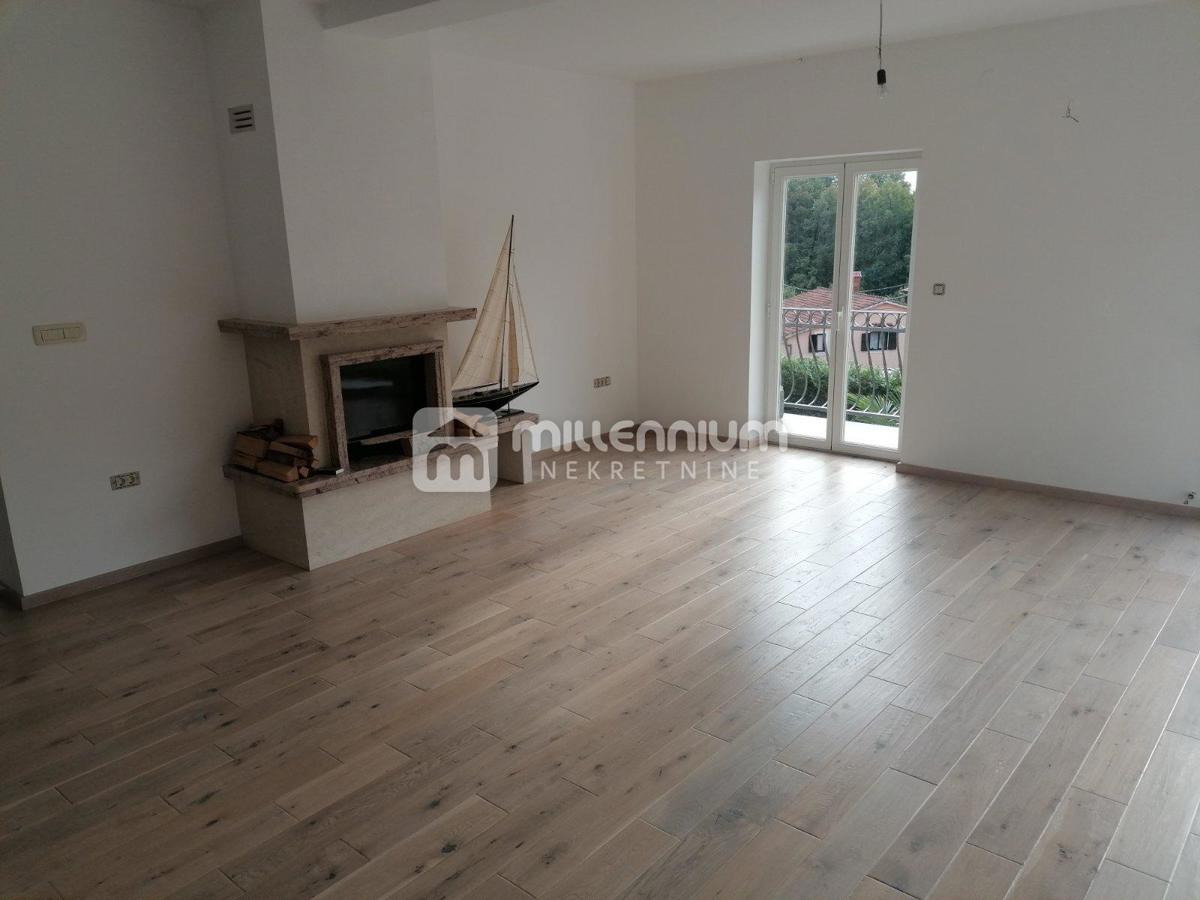 Casa Matulji, 403m2