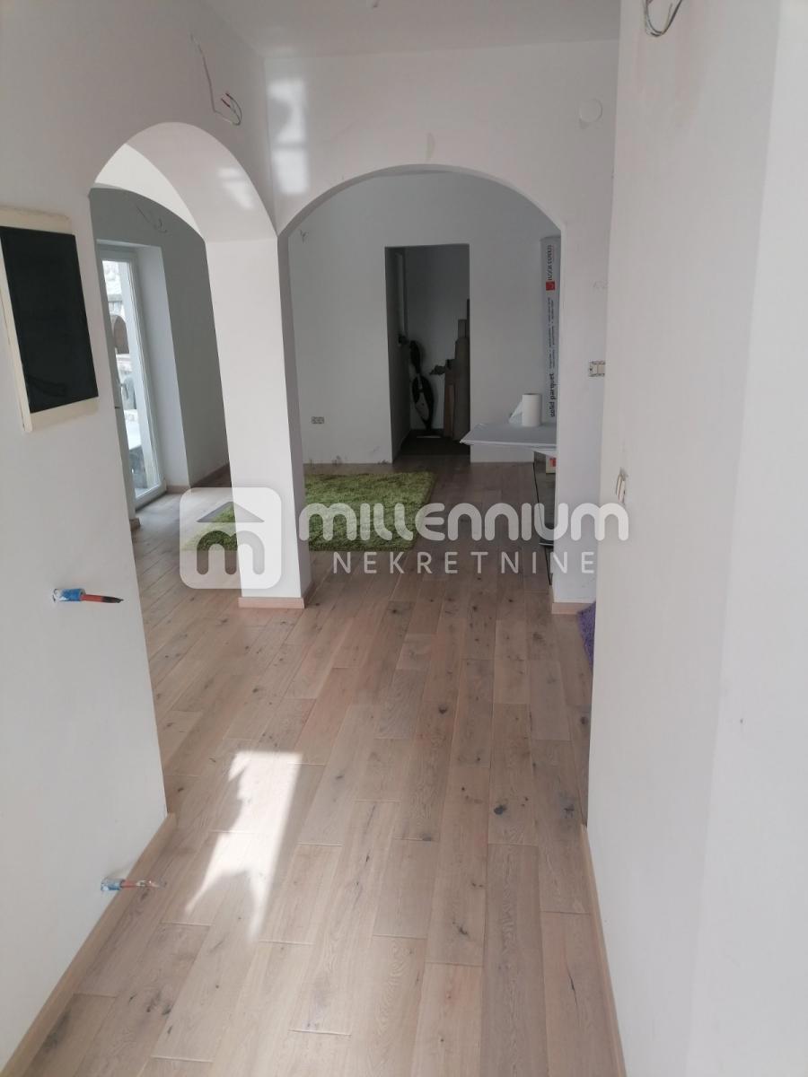 Casa Matulji, 403m2