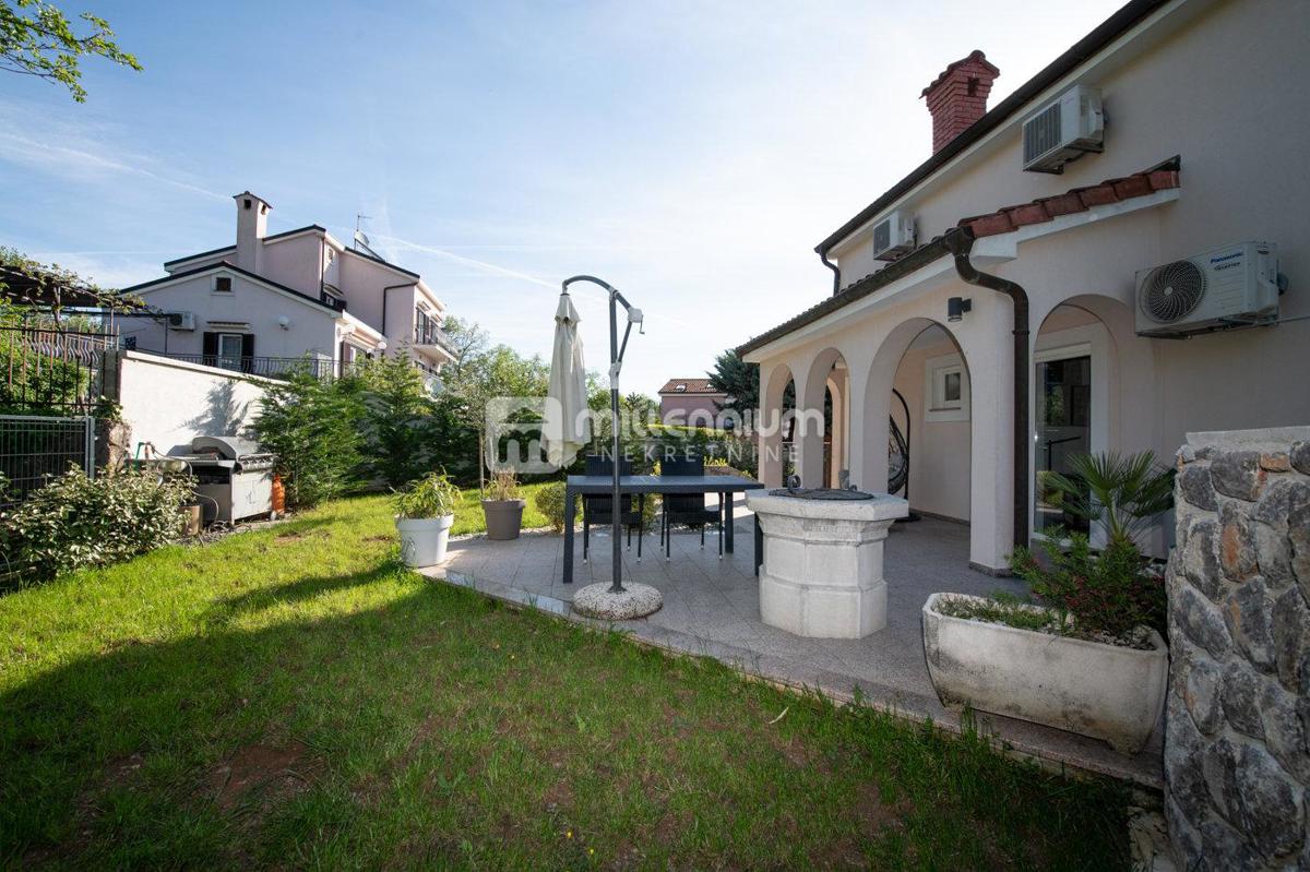 Casa Matulji, 403m2