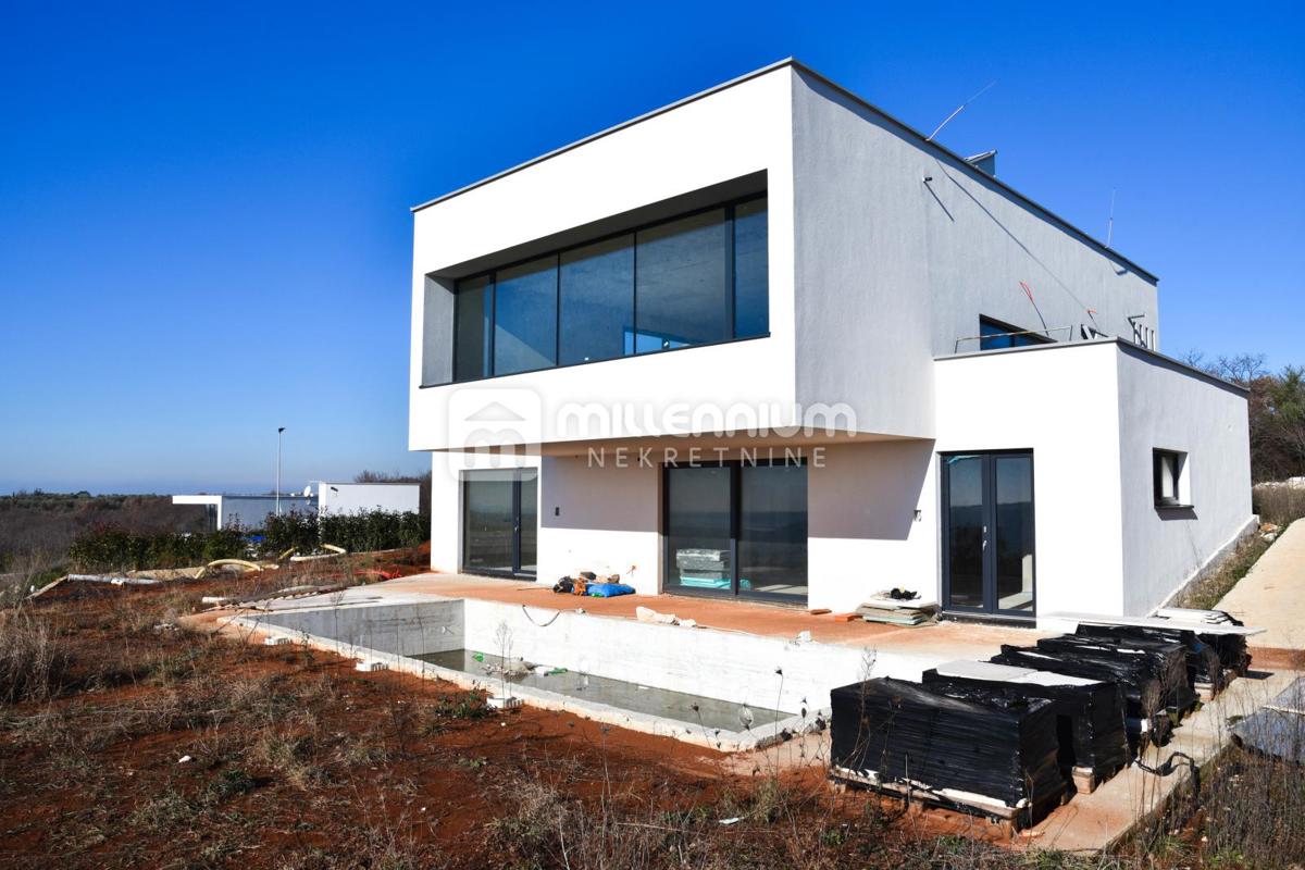 Casa Brtonigla, 270,04m2