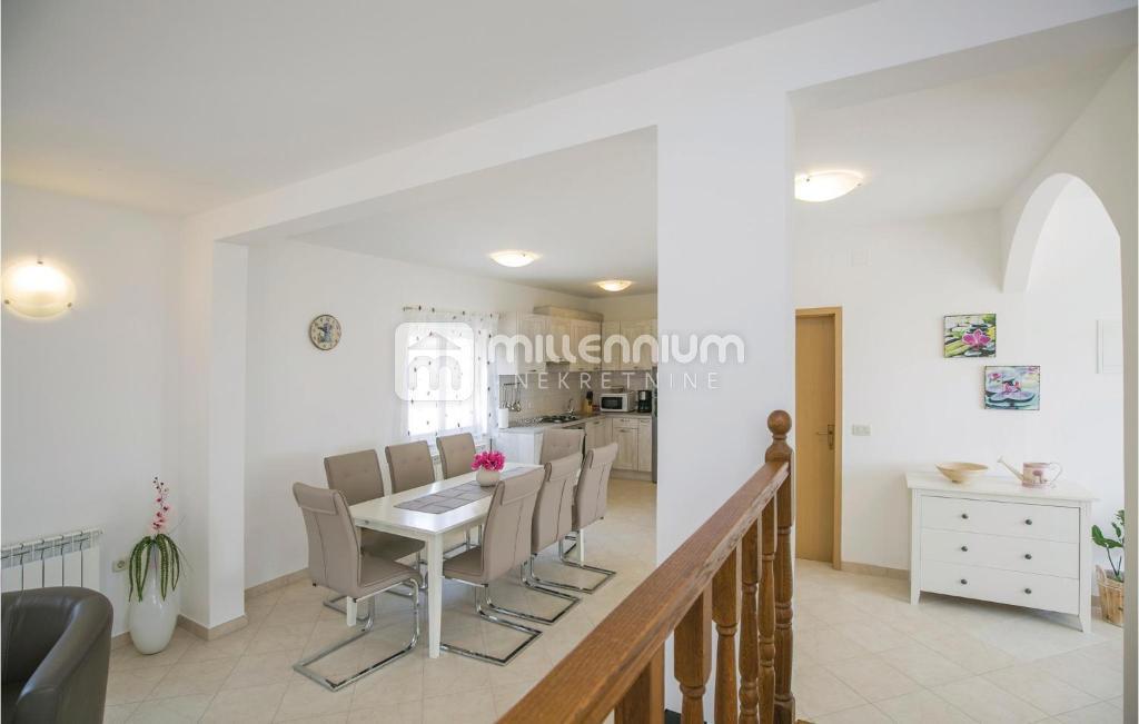 Casa Rabac, Labin, 181m2