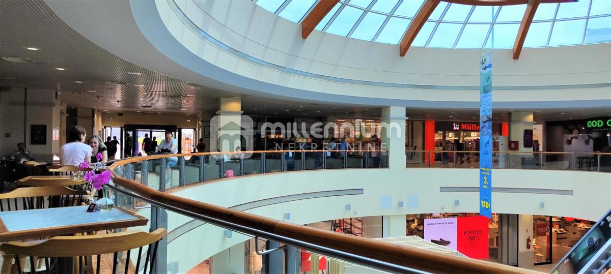 Locale commerciale Pećine, Rijeka, 132,95m2