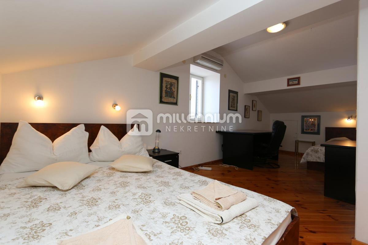 Casa Šilo, Dobrinj, 100m2