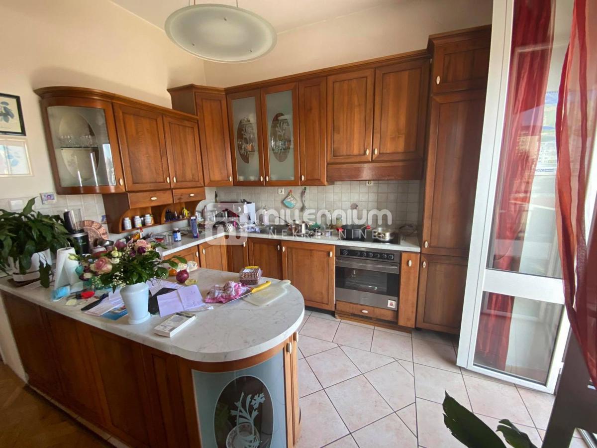 Appartamento Centar, Rijeka, 93,85m2