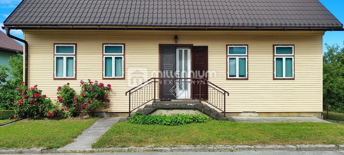 Casa Ravna Gora, 252m2