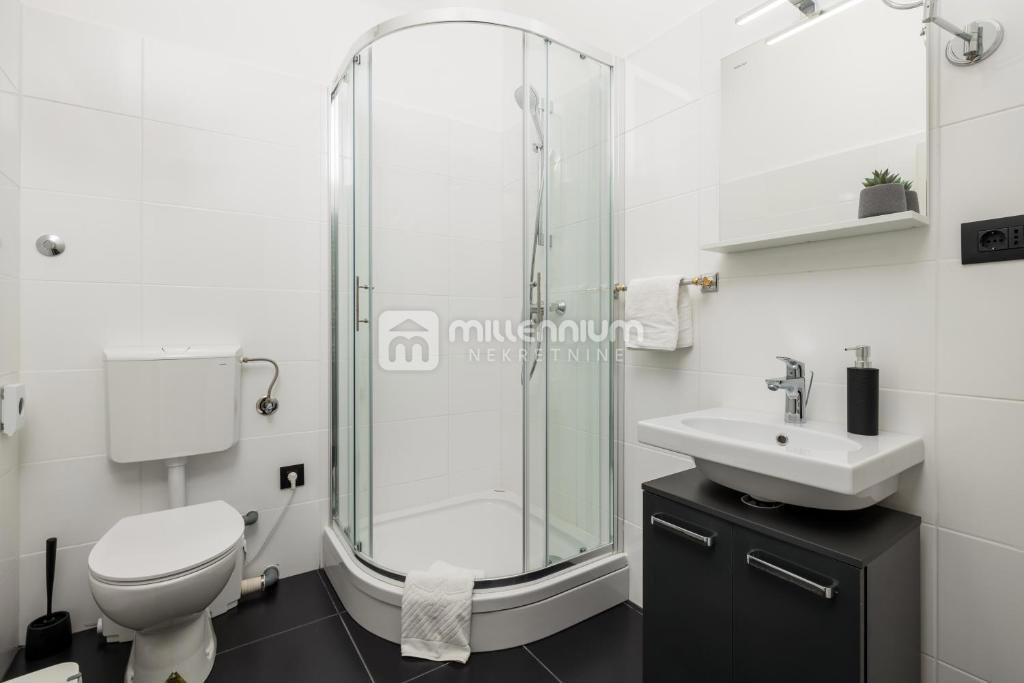 Appartamento Sušak, Rijeka, 144,70m2
