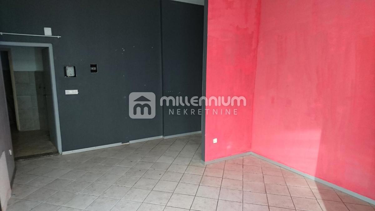 Locale commerciale Belveder, Rijeka, 27m2