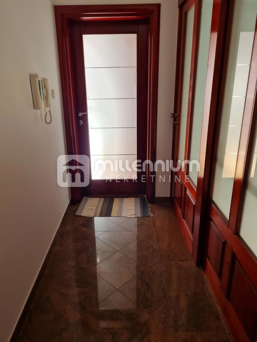 Casa Cres, 760m2