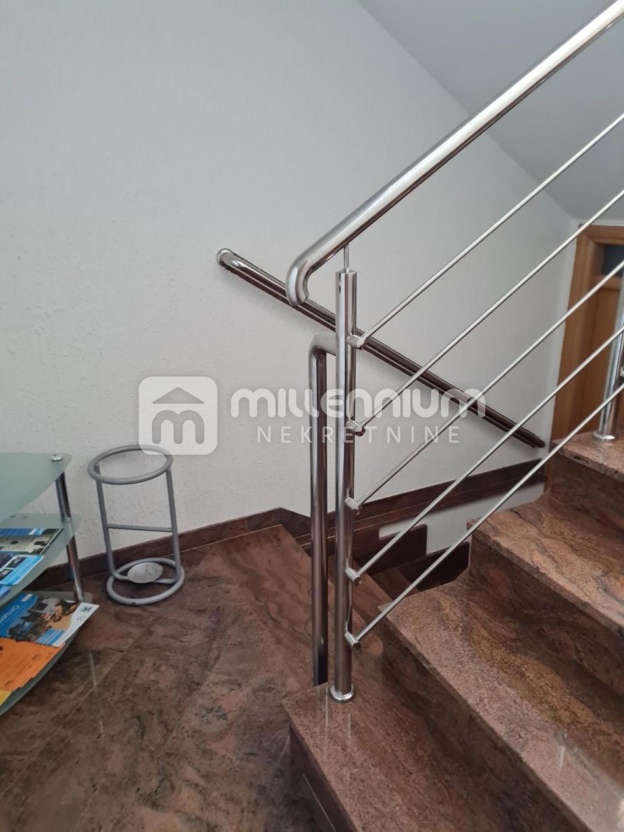 Casa Cres, 760m2