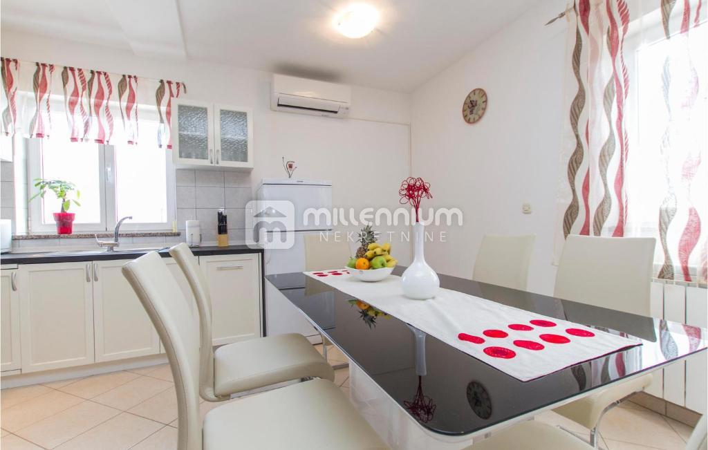 Casa Rabac, Labin, 199m2