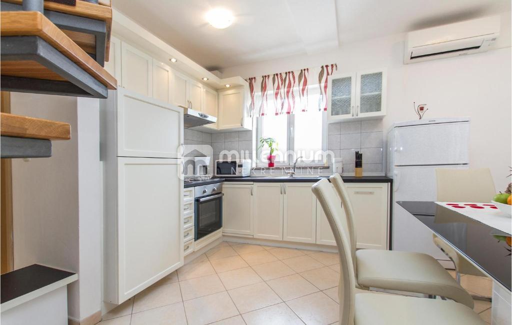 Casa Rabac, Labin, 199m2