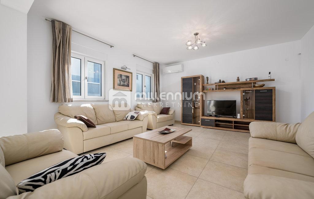 Casa Fažana, 350m2