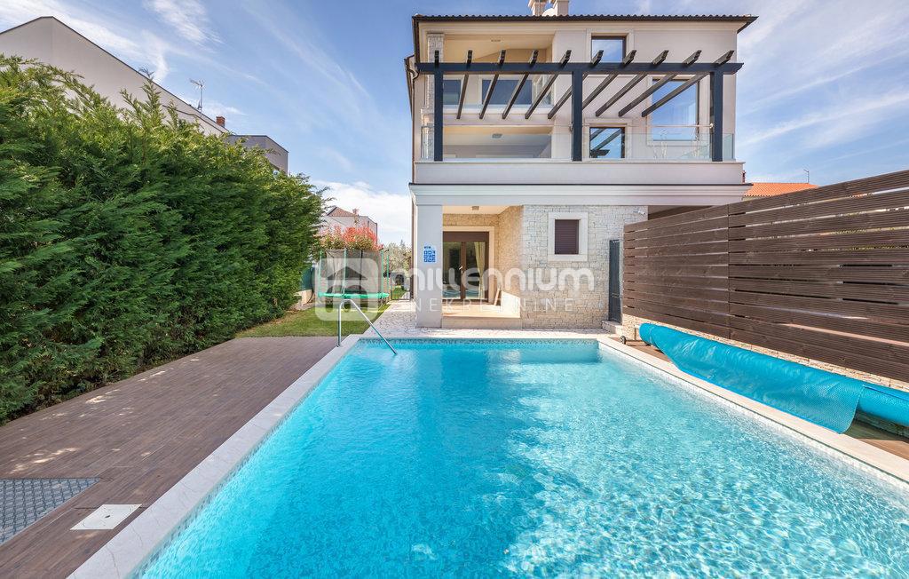 Casa Fažana, 350m2