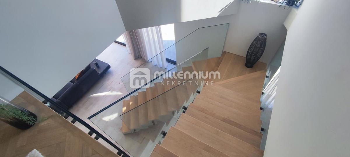Casa Vrbnik, 288,30m2